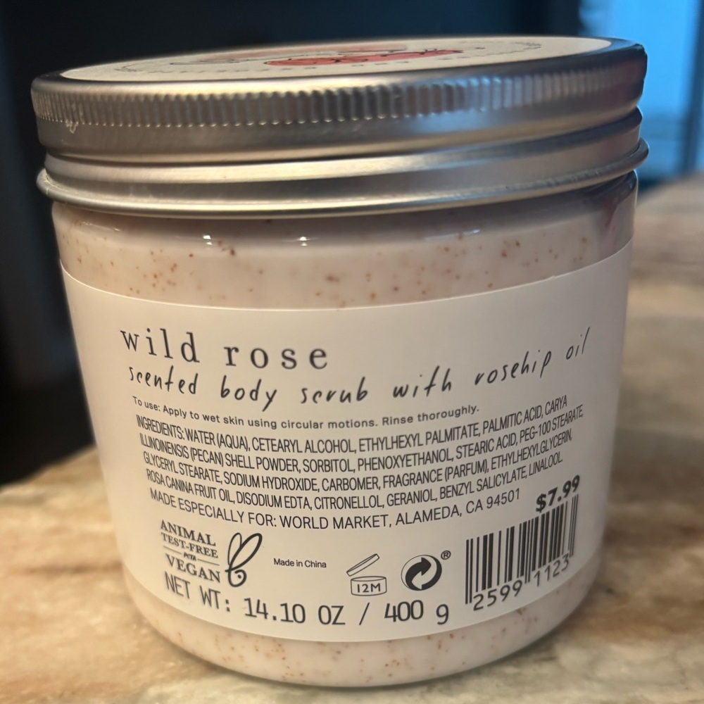 Wild Rose Rosehip Body Scrub - Pink - Picture 3 of 5